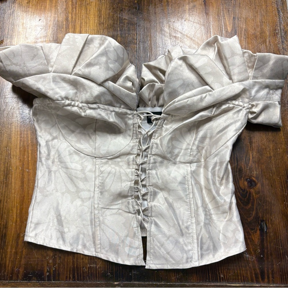 Prettylittle Thing Gold And White Floral Lace Up‎ Corset Style Crop Top Size 4